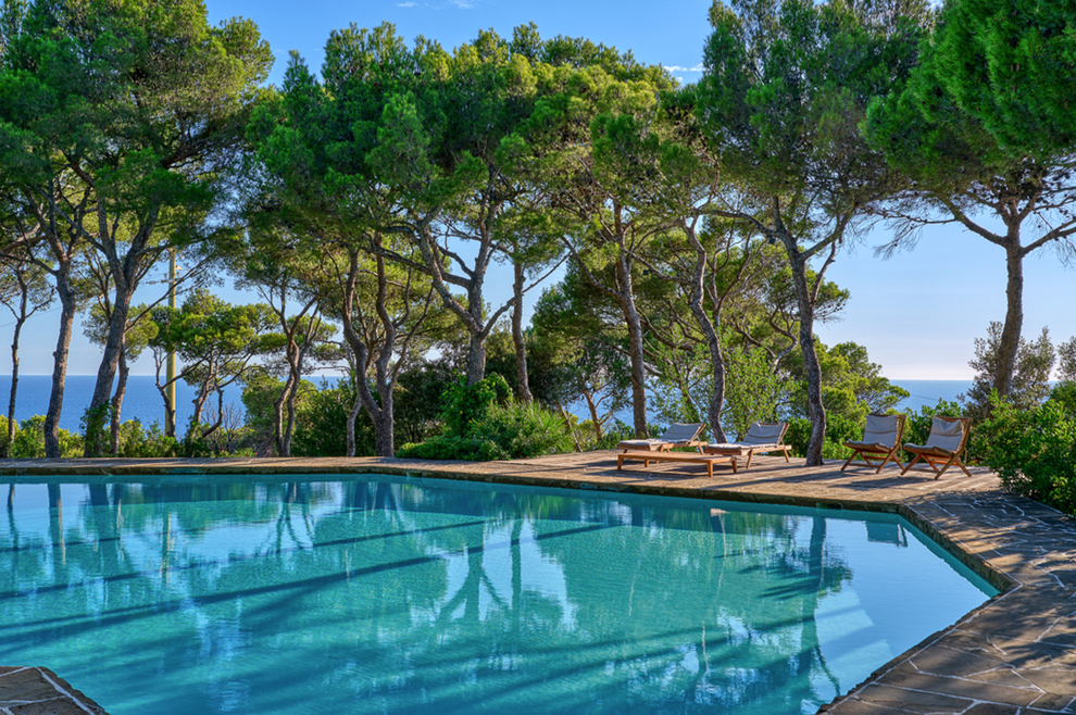 Luxuriöse Immobilie mit Meerblick an der toskanischen Küste zu verkaufen