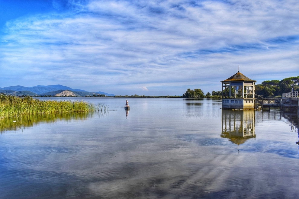 Massaciuccoli Lake, villas for sale in places loved by Giacomo Puccini
